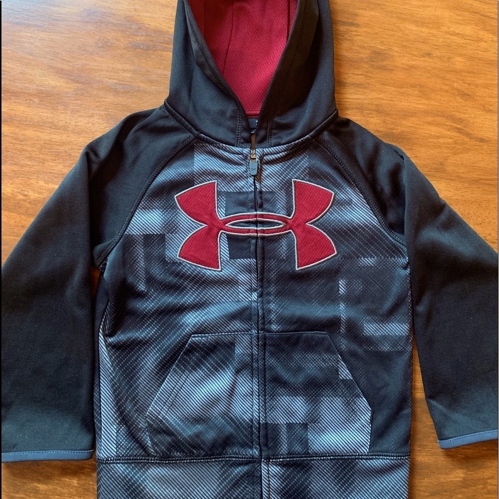 Under Armour jacket, full zipper, hood, 2 pockets